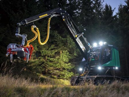 Neuson 154 HVT night